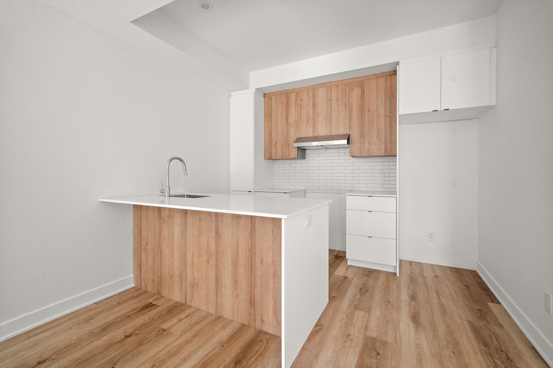 









1221

 - 1225


Rue Marie-Anne E.

,
Montréal (Le Plateau-Mont-Royal),




QC
H2J3K9

