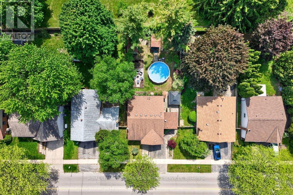 












758 FRANCIS ROAD

,
Burlington,




Ontario
L7T4A3

