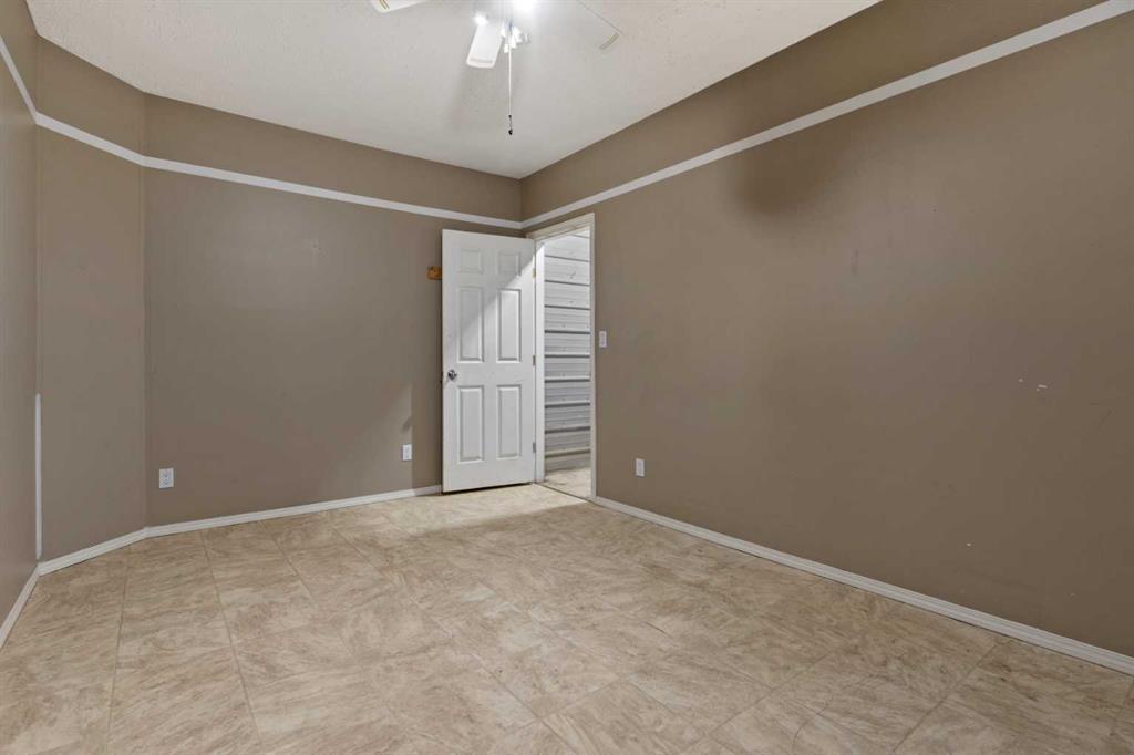 












2  Railway Avenue N

,
Hay Lakes,




Alberta
T0B1W0

