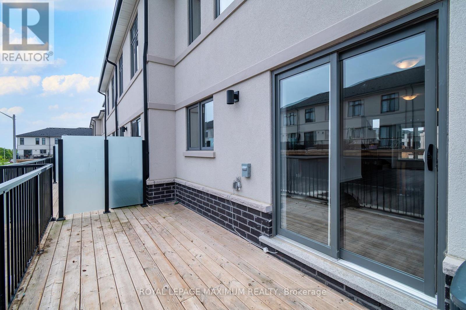 












1383 BRANDENTON PATH

,
Oshawa,




Ontario
L1K1A9

