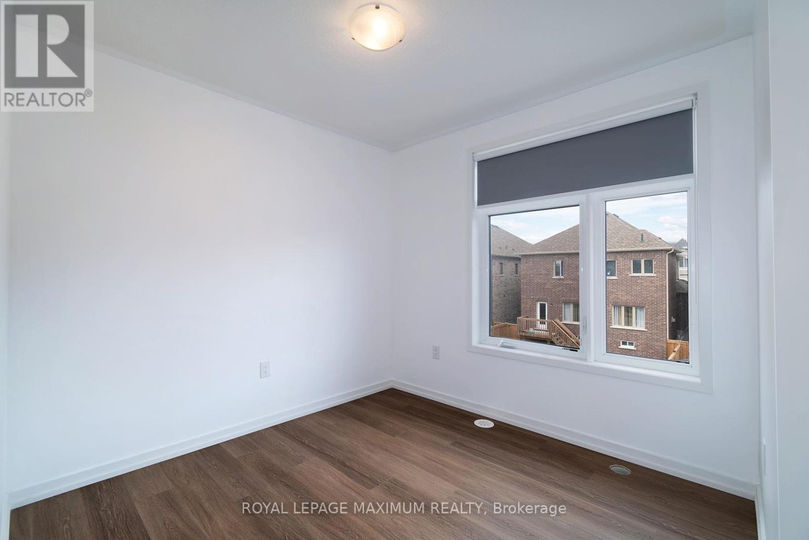 












1383 BRANDENTON PATH

,
Oshawa,




Ontario
L1K1A9

