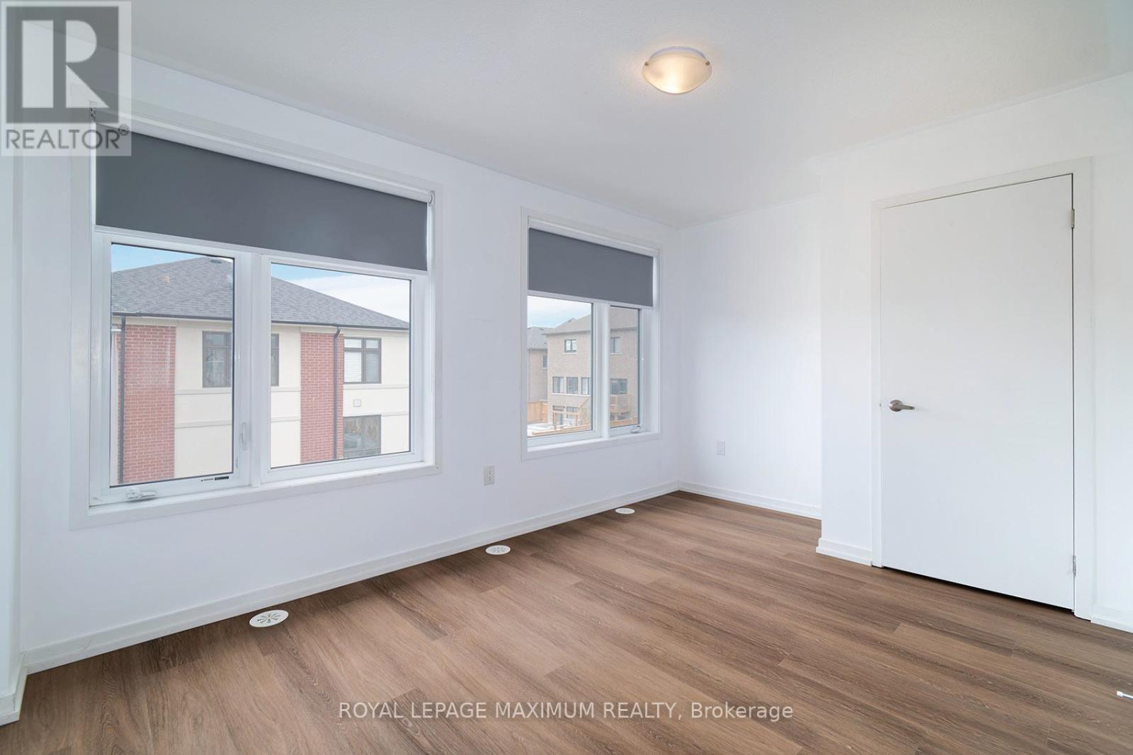 












1383 BRANDENTON PATH

,
Oshawa,




Ontario
L1K1A9

