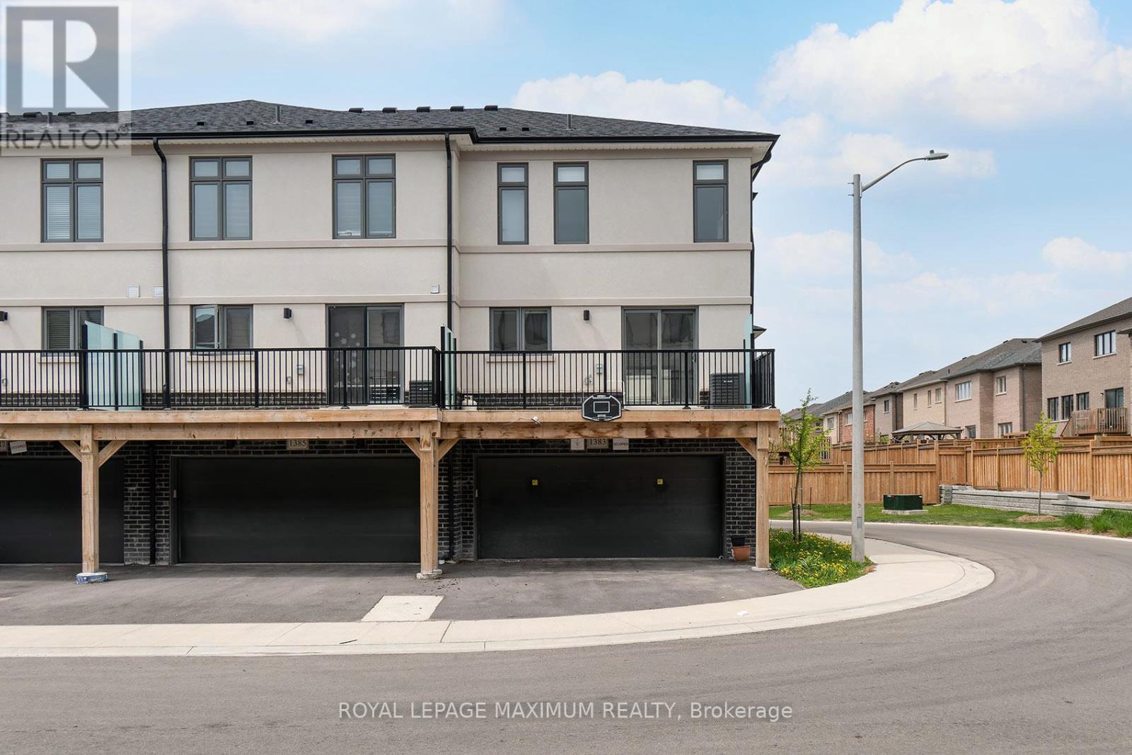 












1383 BRANDENTON PATH

,
Oshawa,




Ontario
L1K1A9


