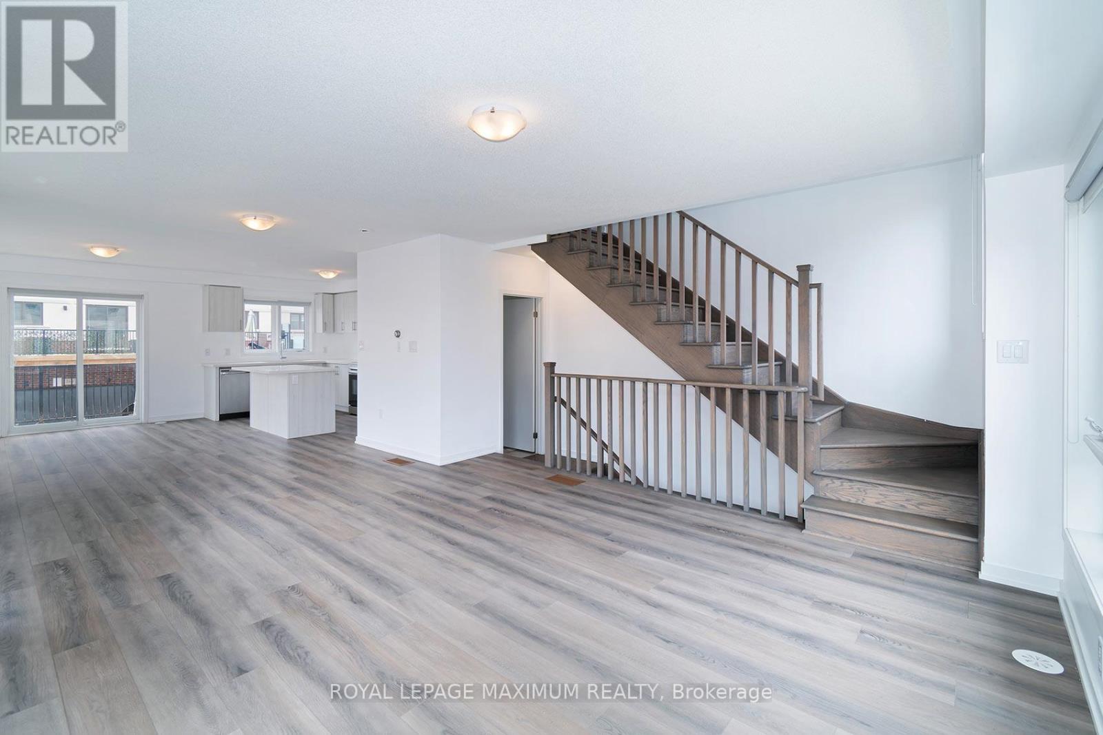 












1383 BRANDENTON PATH

,
Oshawa,




Ontario
L1K1A9

