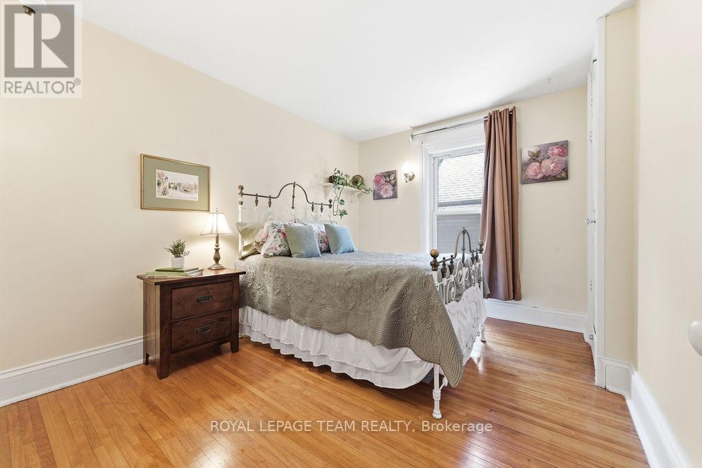












241 JOHN STREET N

,
Arnprior,




Ontario
K7S2P3

