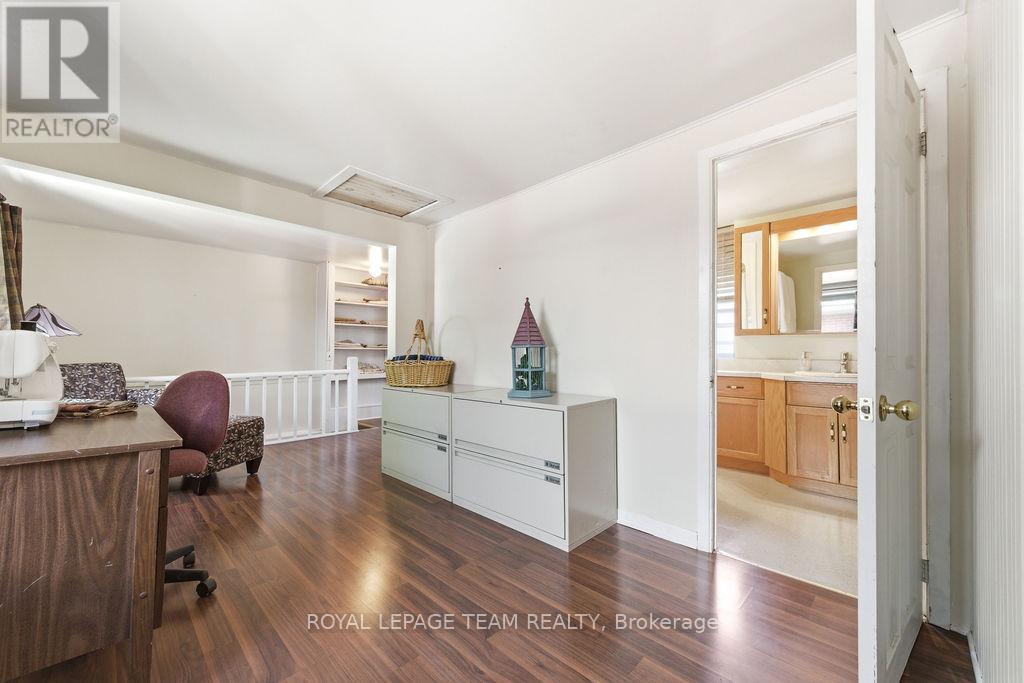 












241 JOHN STREET N

,
Arnprior,




Ontario
K7S2P3

