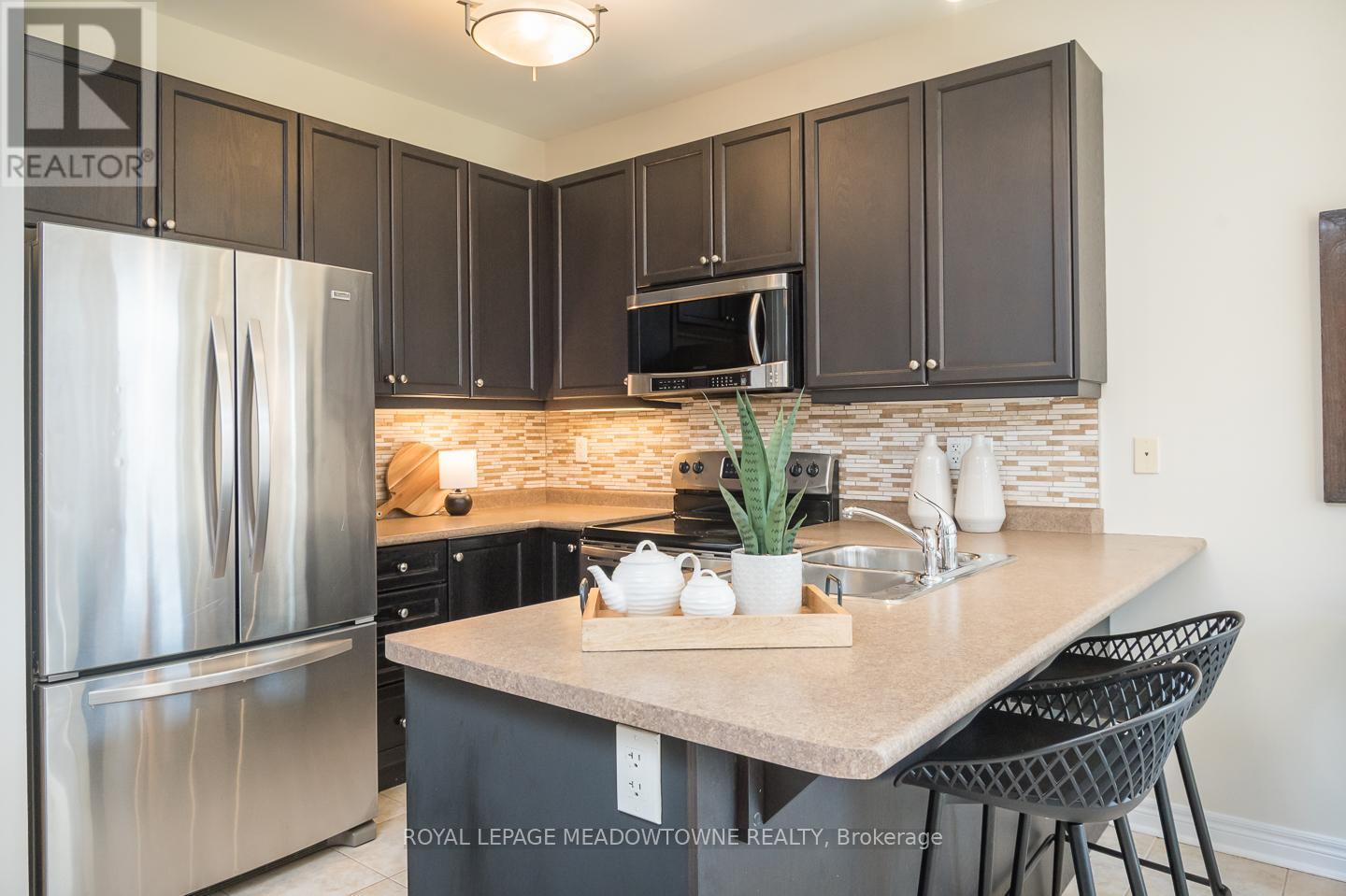 












496 SAVOLINE BOULEVARD

,
Milton,




Ontario
L9T7X3

