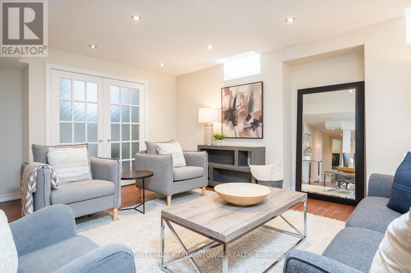 












496 SAVOLINE BOULEVARD

,
Milton,




Ontario
L9T7X3

