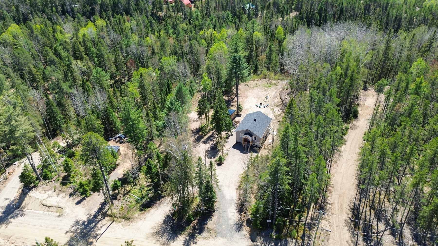 









350


Ch. de la Côte

,
Saint-Alexis-des-Monts,




QC
J0K1V0

