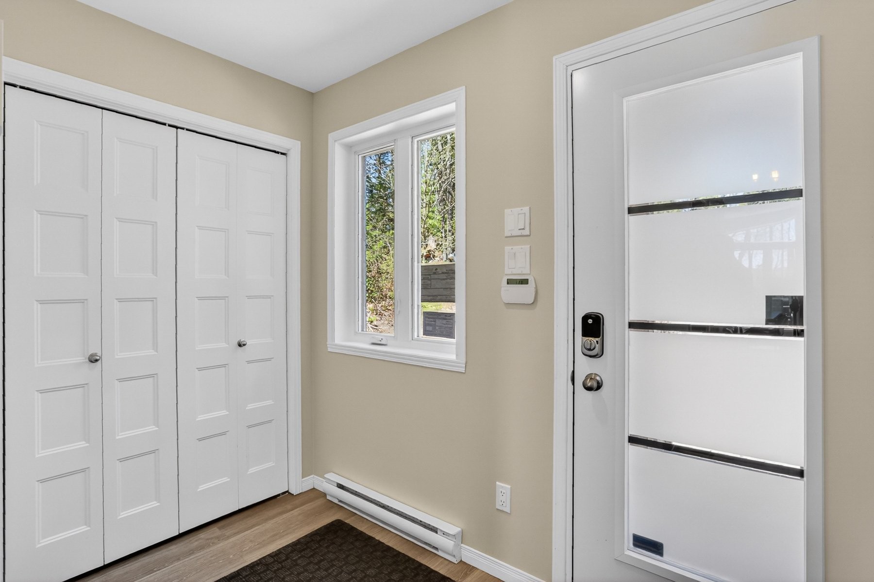 









350


Ch. de la Côte

,
Saint-Alexis-des-Monts,




QC
J0K1V0

