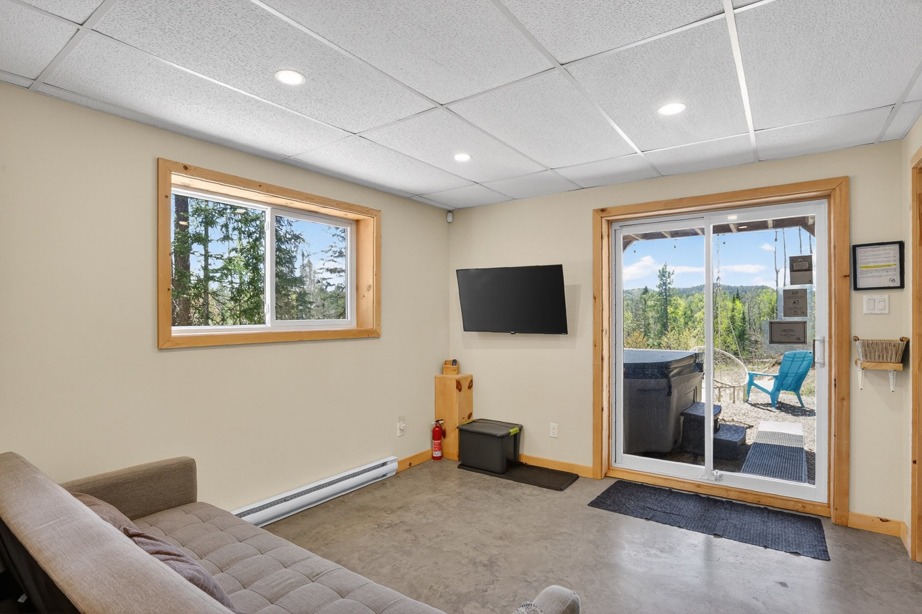 









350


Ch. de la Côte

,
Saint-Alexis-des-Monts,




QC
J0K1V0

