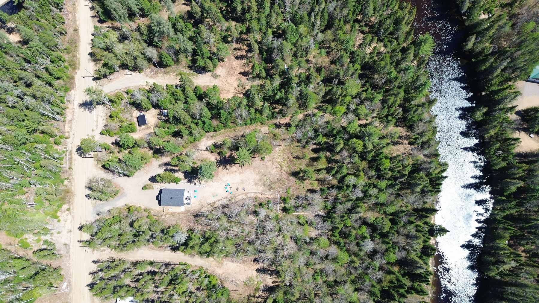 









350


Ch. de la Côte

,
Saint-Alexis-des-Monts,




QC
J0K1V0

