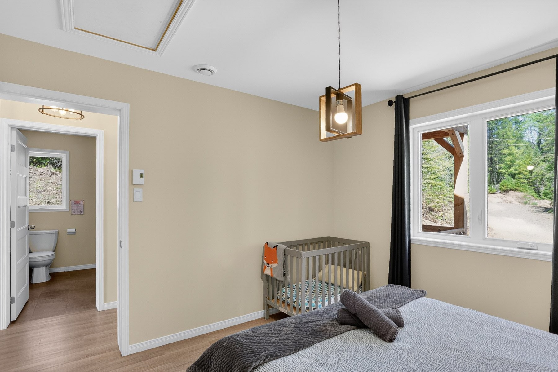 









350


Ch. de la Côte

,
Saint-Alexis-des-Monts,




QC
J0K1V0


