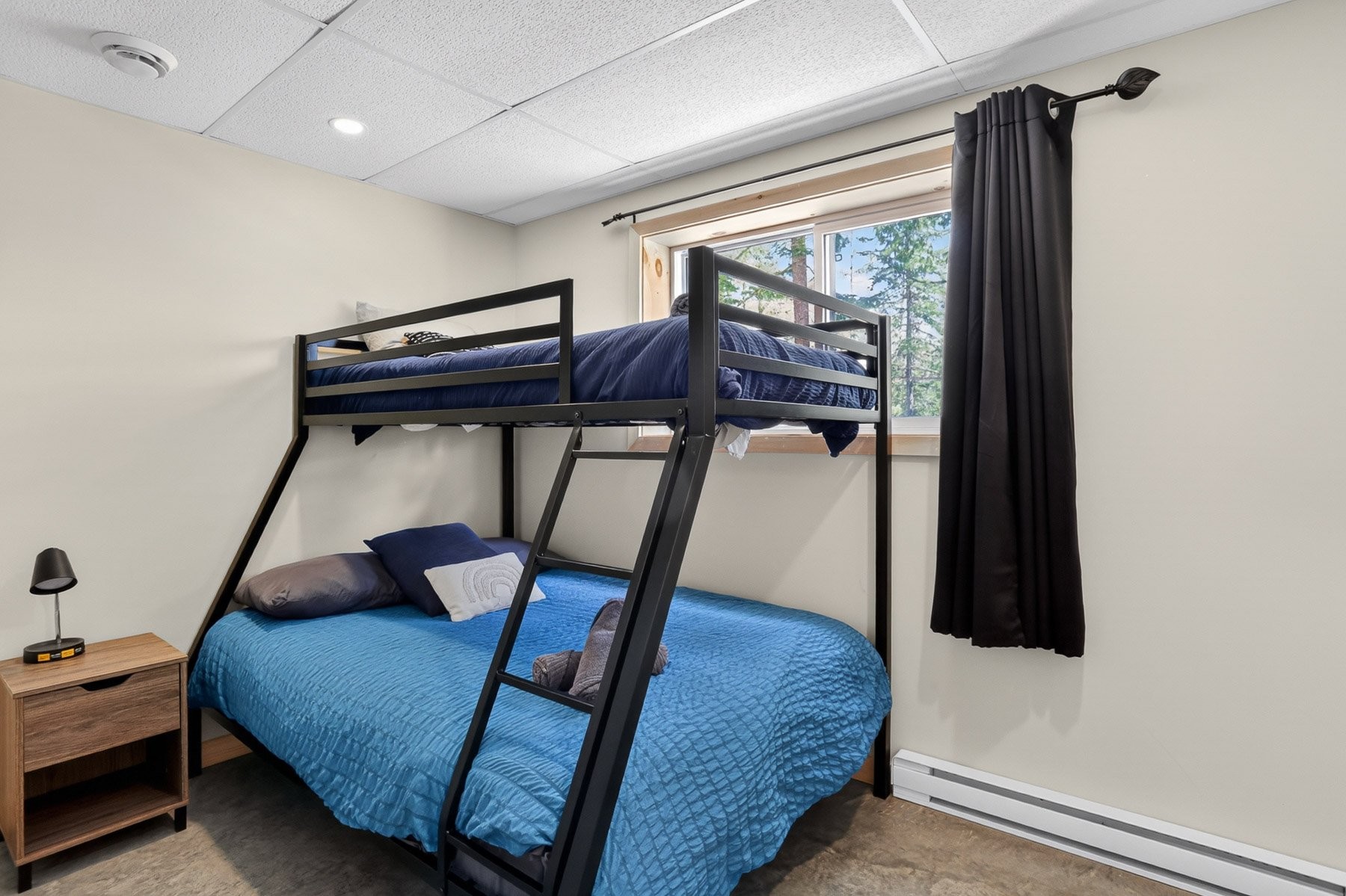 









350


Ch. de la Côte

,
Saint-Alexis-des-Monts,




QC
J0K1V0

