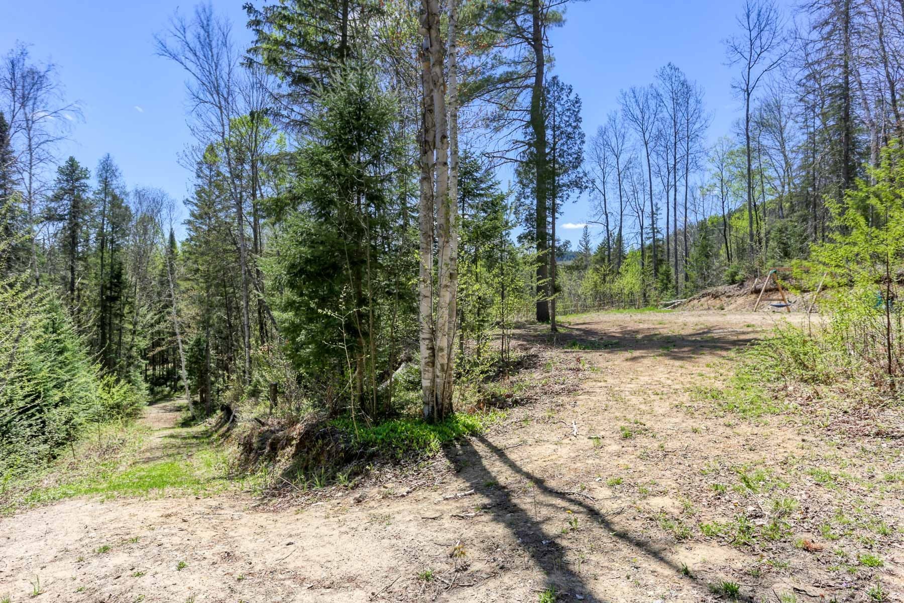 









350


Ch. de la Côte

,
Saint-Alexis-des-Monts,




QC
J0K1V0

