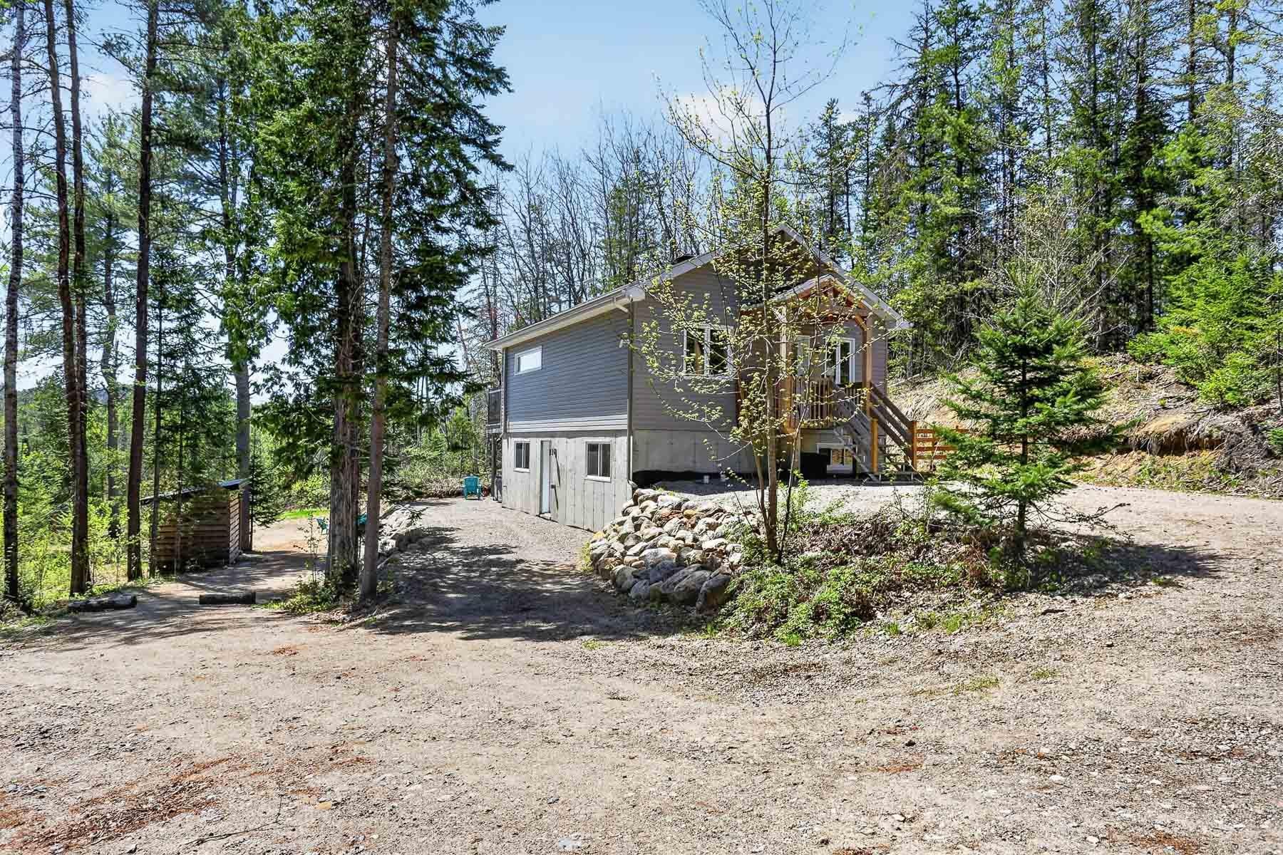 









350


Ch. de la Côte

,
Saint-Alexis-des-Monts,




QC
J0K1V0


