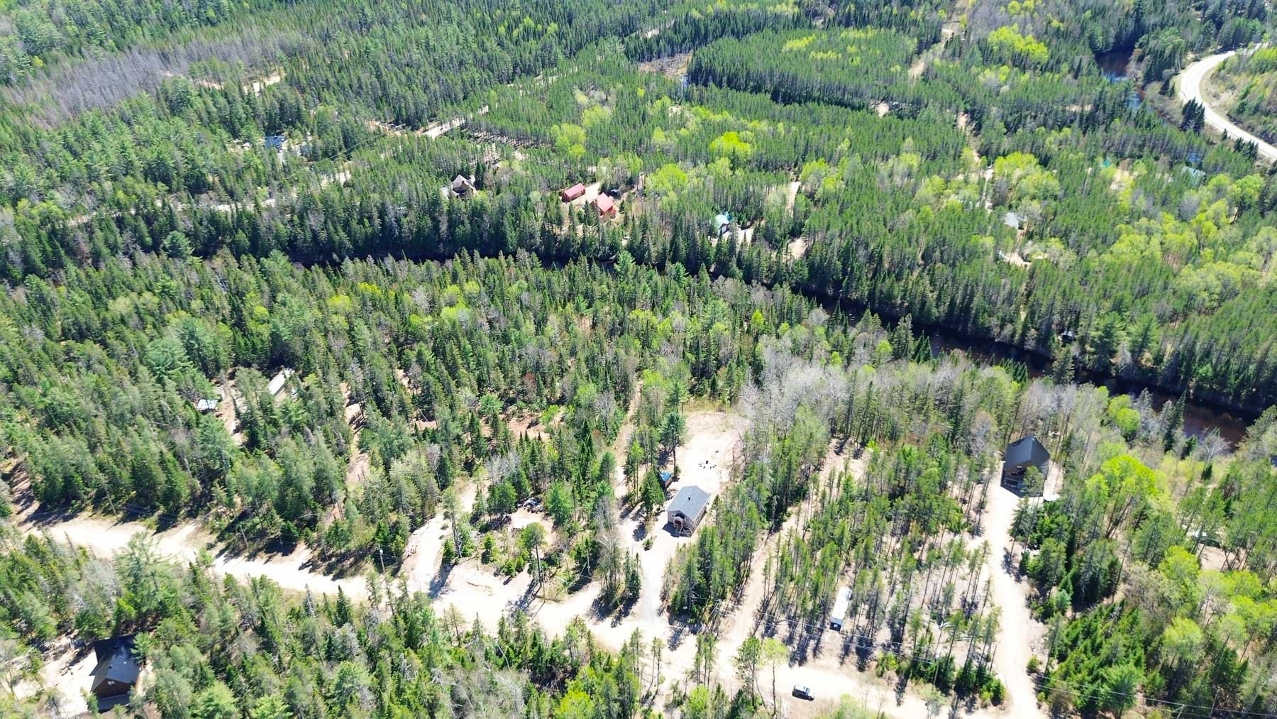 









350


Ch. de la Côte

,
Saint-Alexis-des-Monts,




QC
J0K1V0

