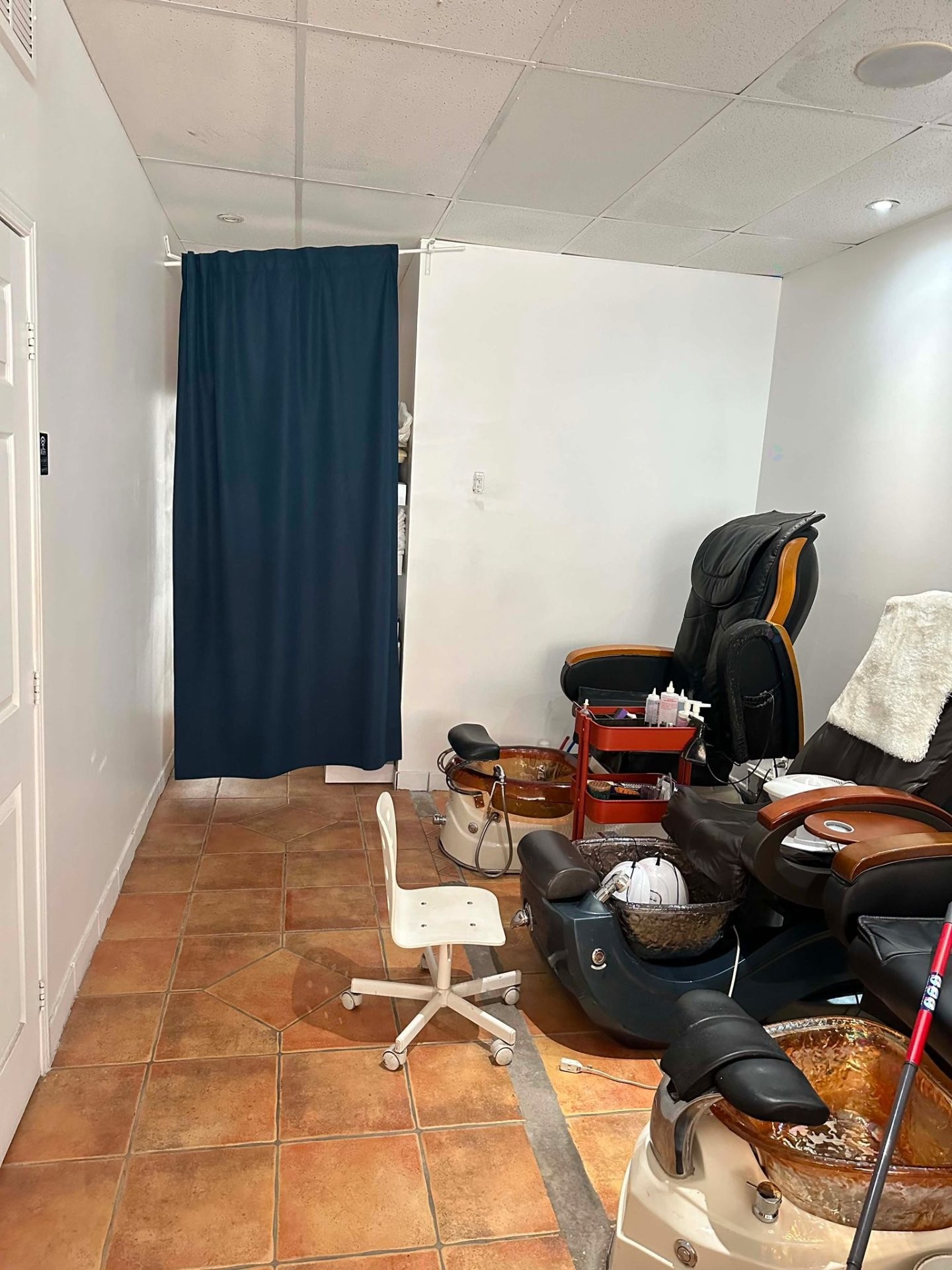 









4745


Rue St-Denis

,
Montréal (Le Plateau-Mont-Royal),




QC
H2J2L5

