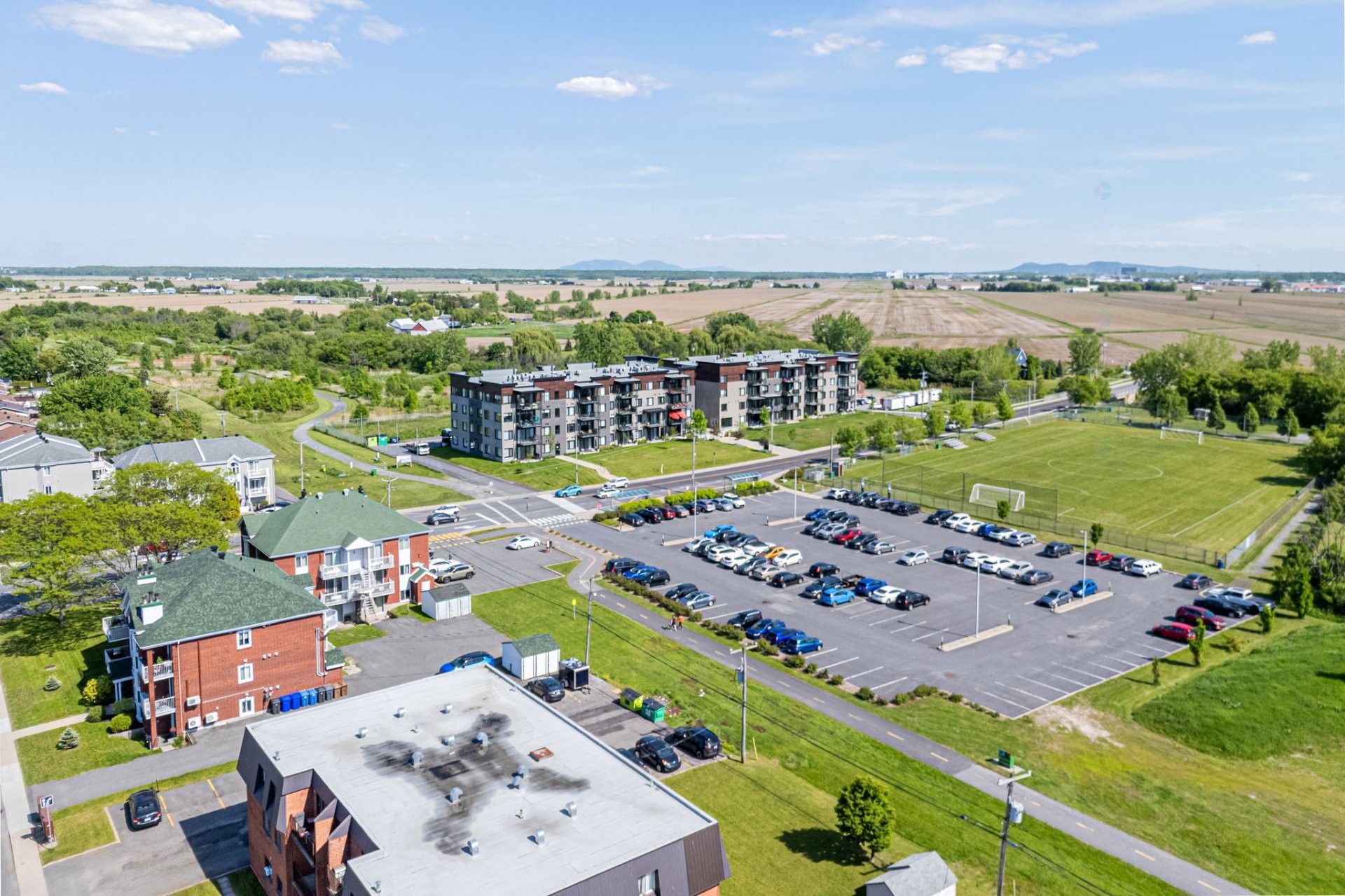









101


Rue Jules-Phaneuf

, 301,
Varennes,




QC
J3X2E9

