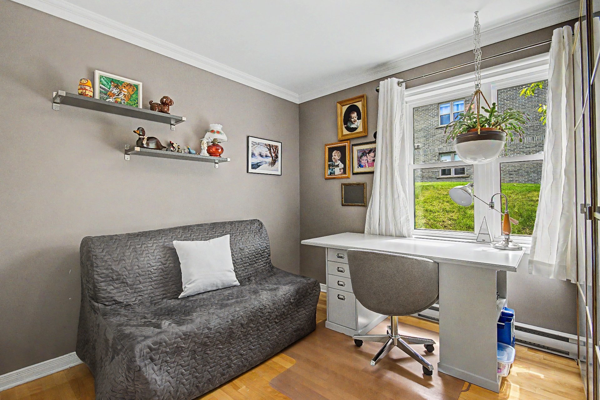 









57


Rue du Liseron

, 103,
Sainte-Julie,




QC
J3E3N8

