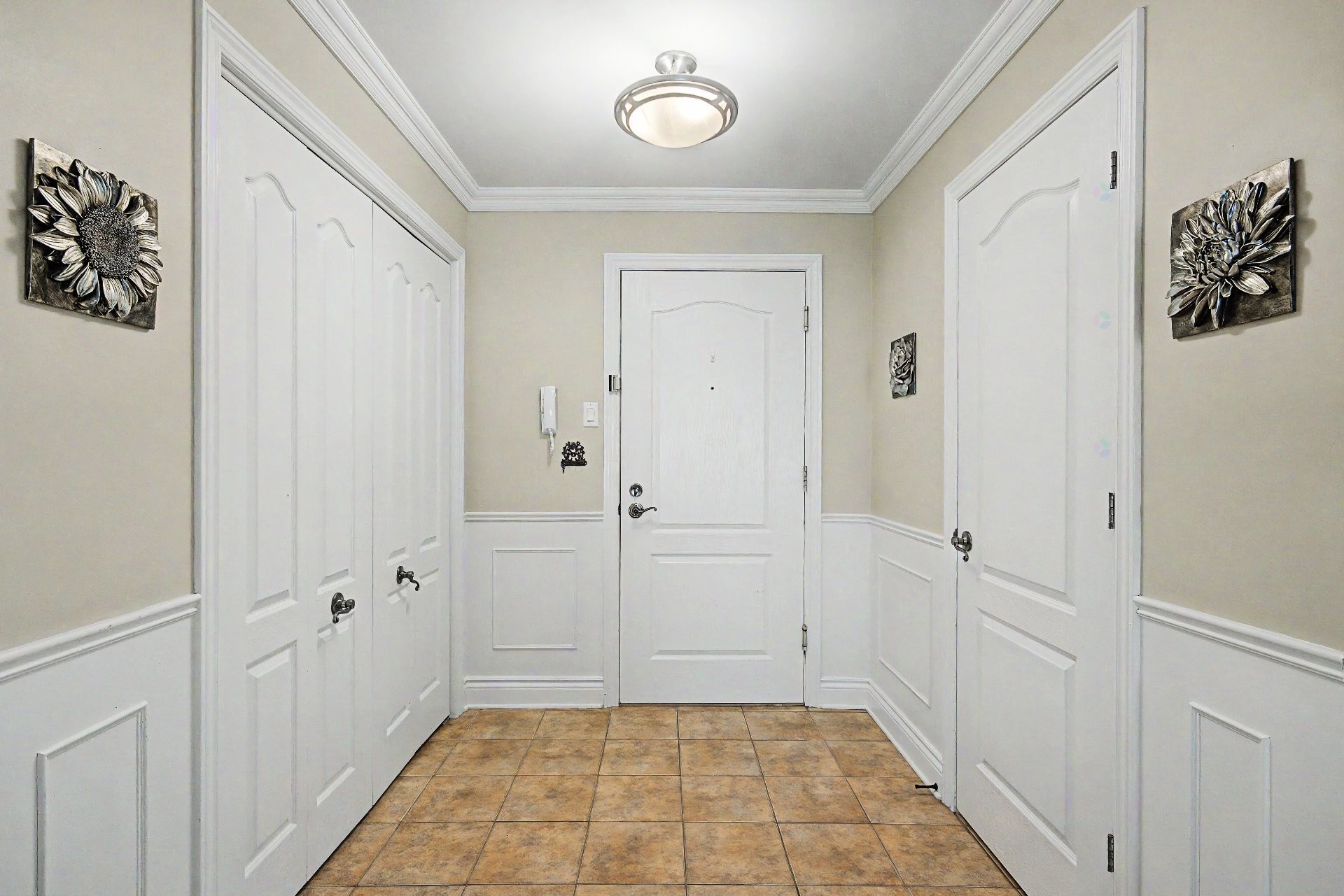 









57


Rue du Liseron

, 103,
Sainte-Julie,




QC
J3E3N8


