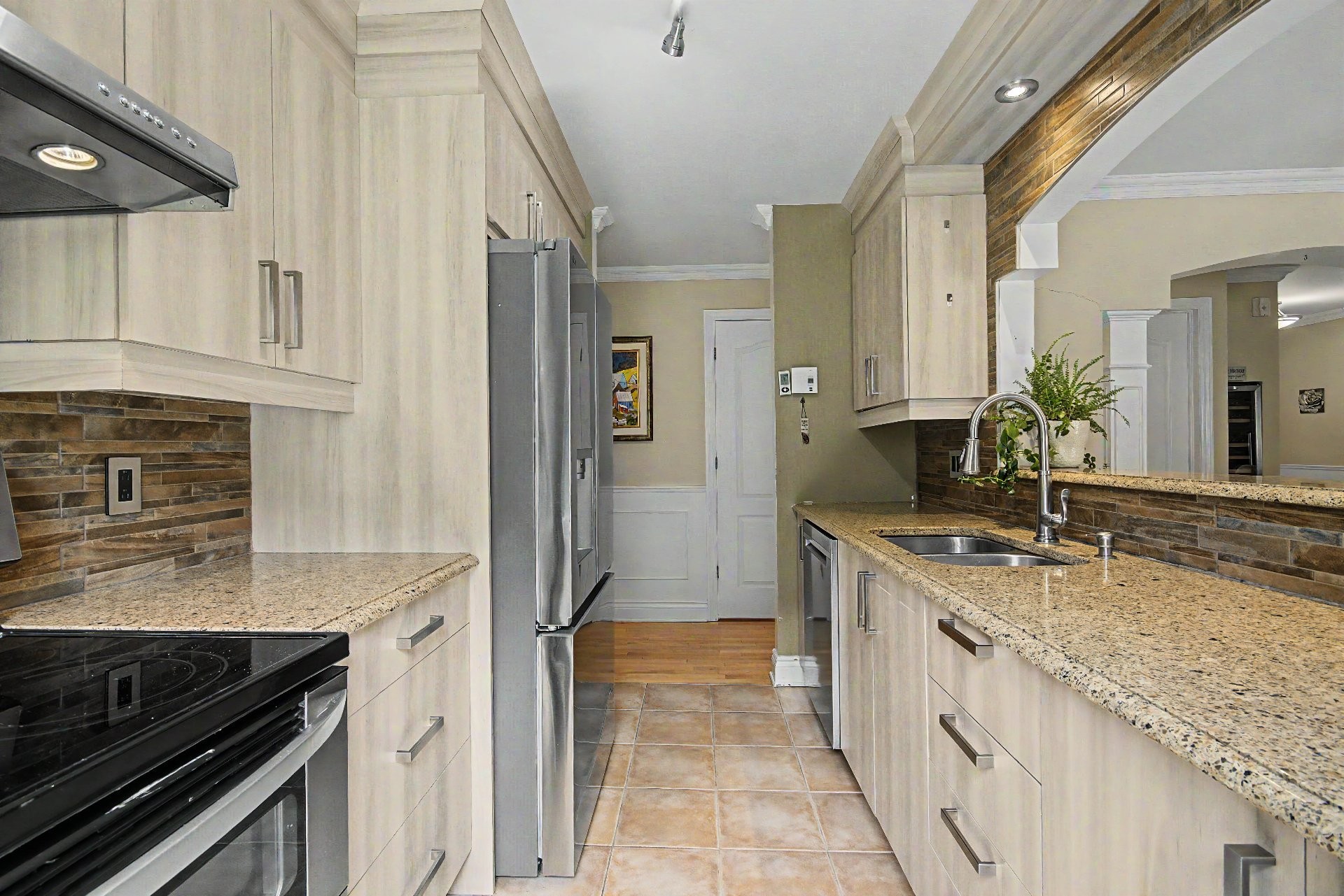 









57


Rue du Liseron

, 103,
Sainte-Julie,




QC
J3E3N8


