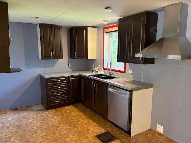 









2


Rue des Érables

,
Saint-André-Avellin,




QC
J0V1W0

