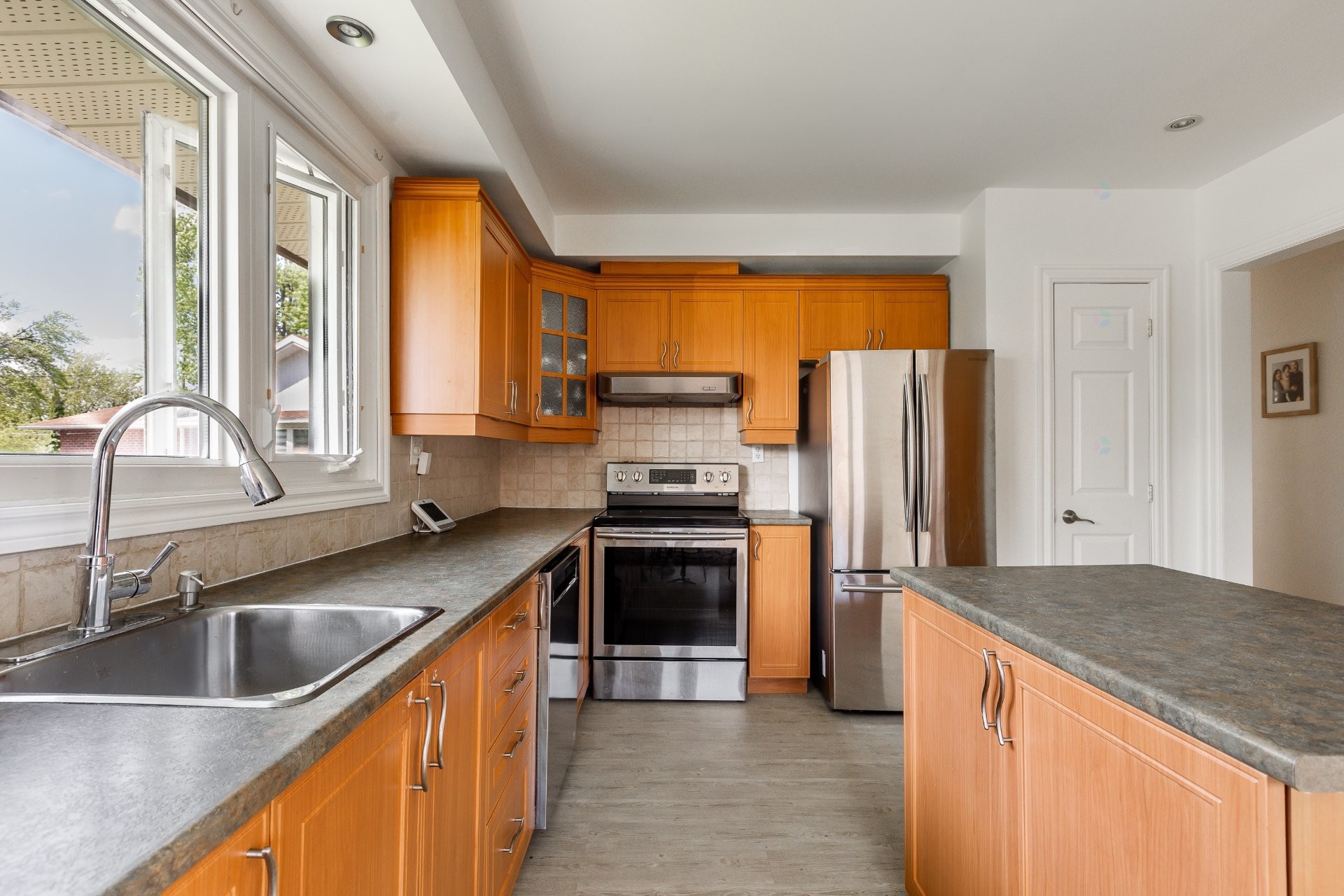









70


Rue de la Loire

,
Repentigny (Repentigny),




QC
J6A5B3

