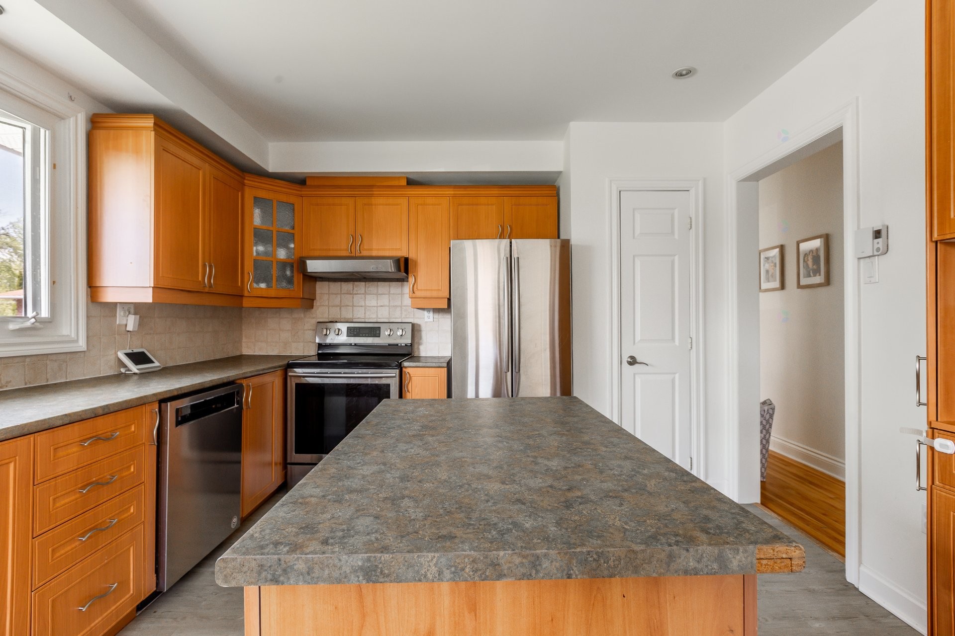 









70


Rue de la Loire

,
Repentigny (Repentigny),




QC
J6A5B3

