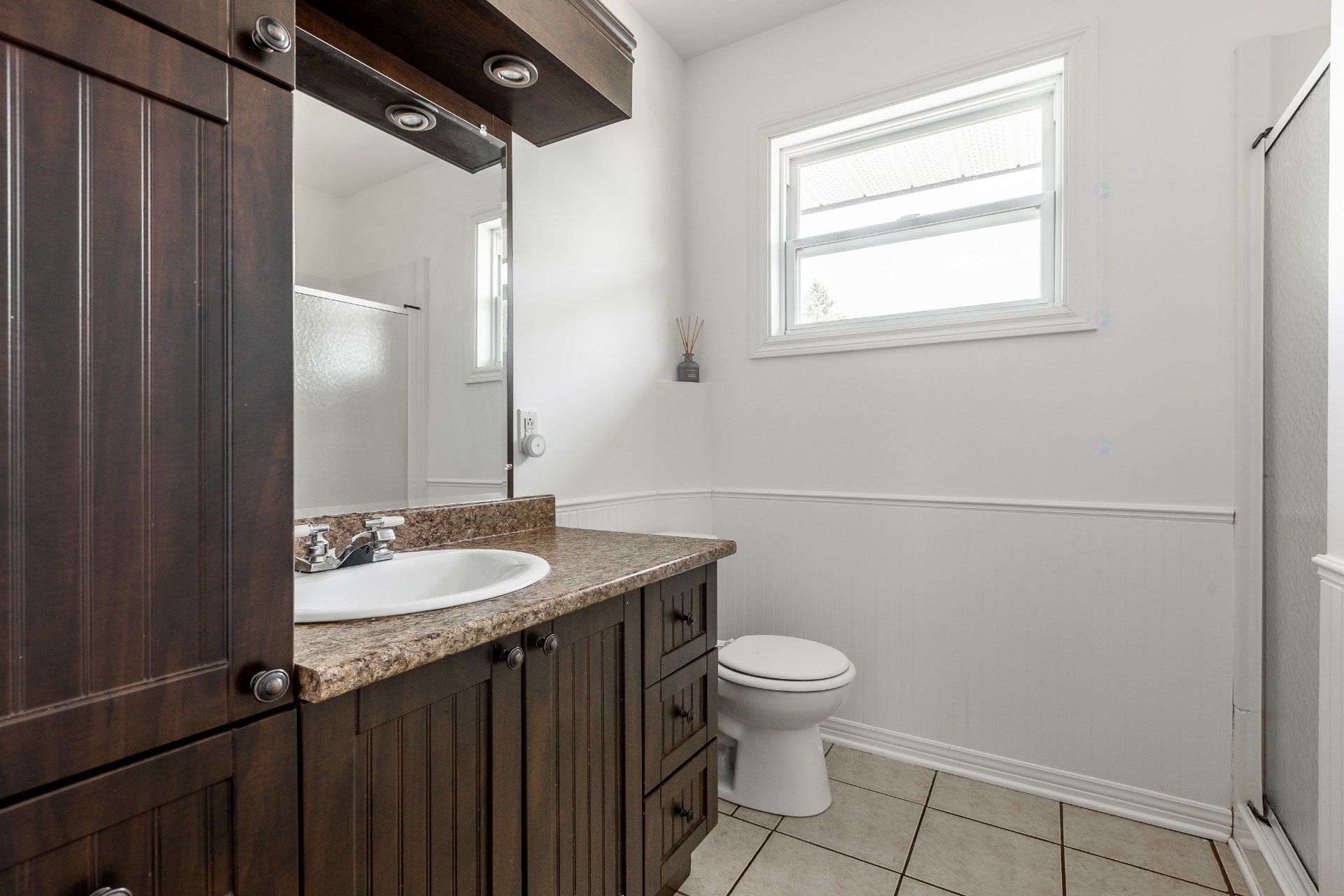 









70


Rue de la Loire

,
Repentigny (Repentigny),




QC
J6A5B3

