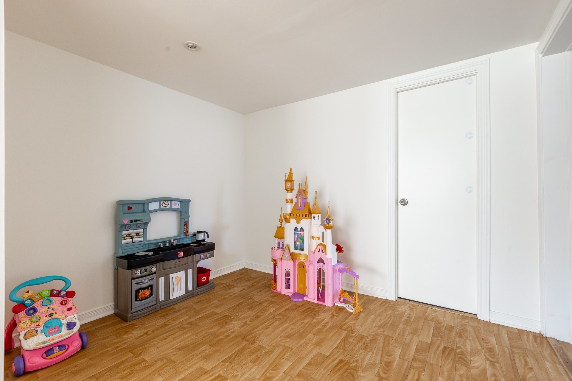 









70


Rue de la Loire

,
Repentigny (Repentigny),




QC
J6A5B3

