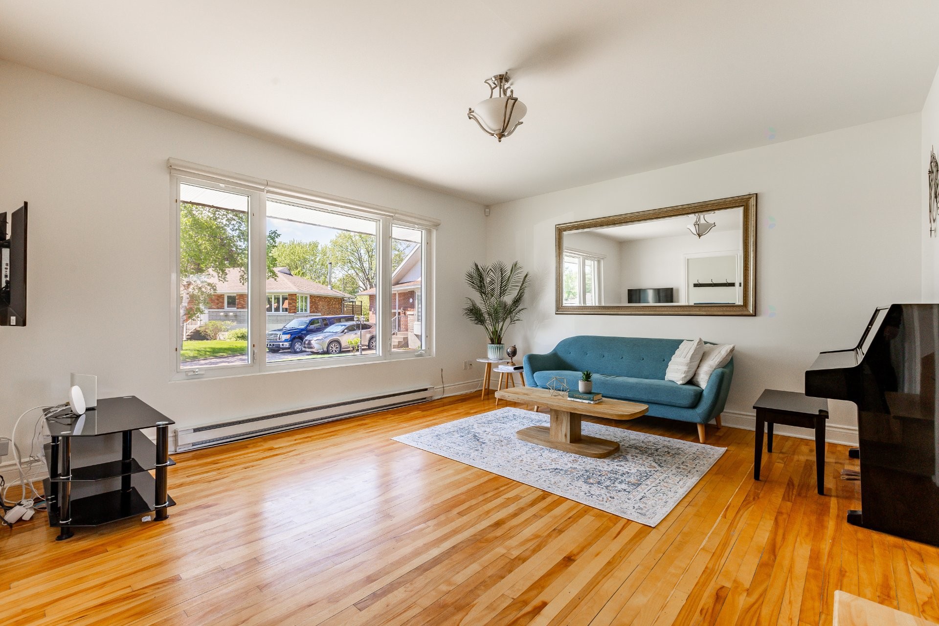 









70


Rue de la Loire

,
Repentigny (Repentigny),




QC
J6A5B3

