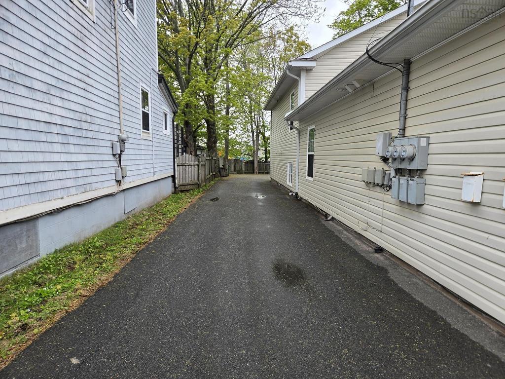 












99 Brunswick Street

,
Truro,




NS
B2N 2H3

