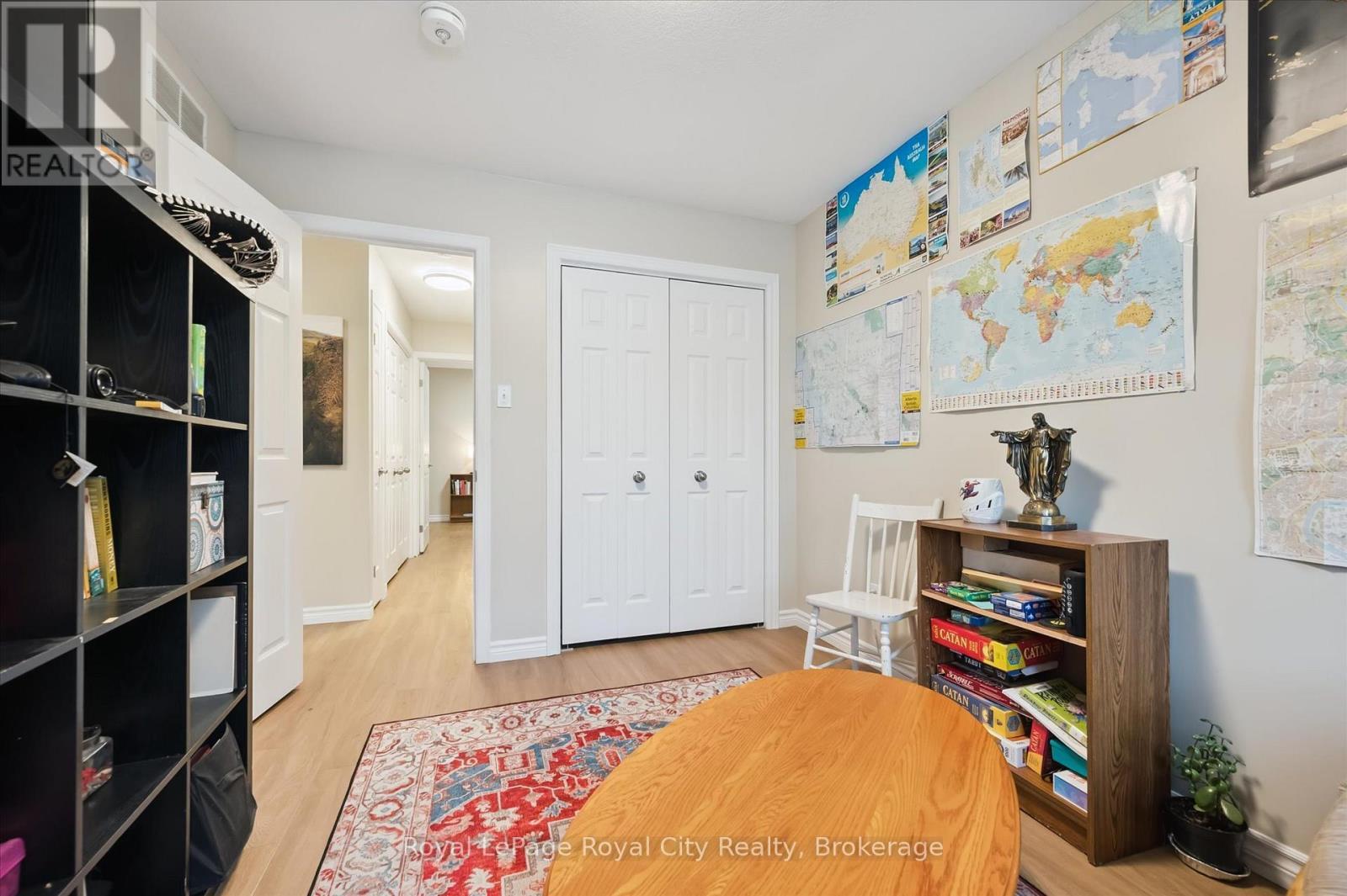 












45 BORLAND DRIVE

,
Guelph (Clairfields/Hanlon Business Park),




Ontario
N1G5B5

