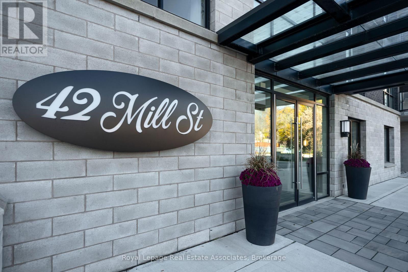 












209 - 42 MILL STREET

,
Halton Hills,




Ontario
L7G0P9

