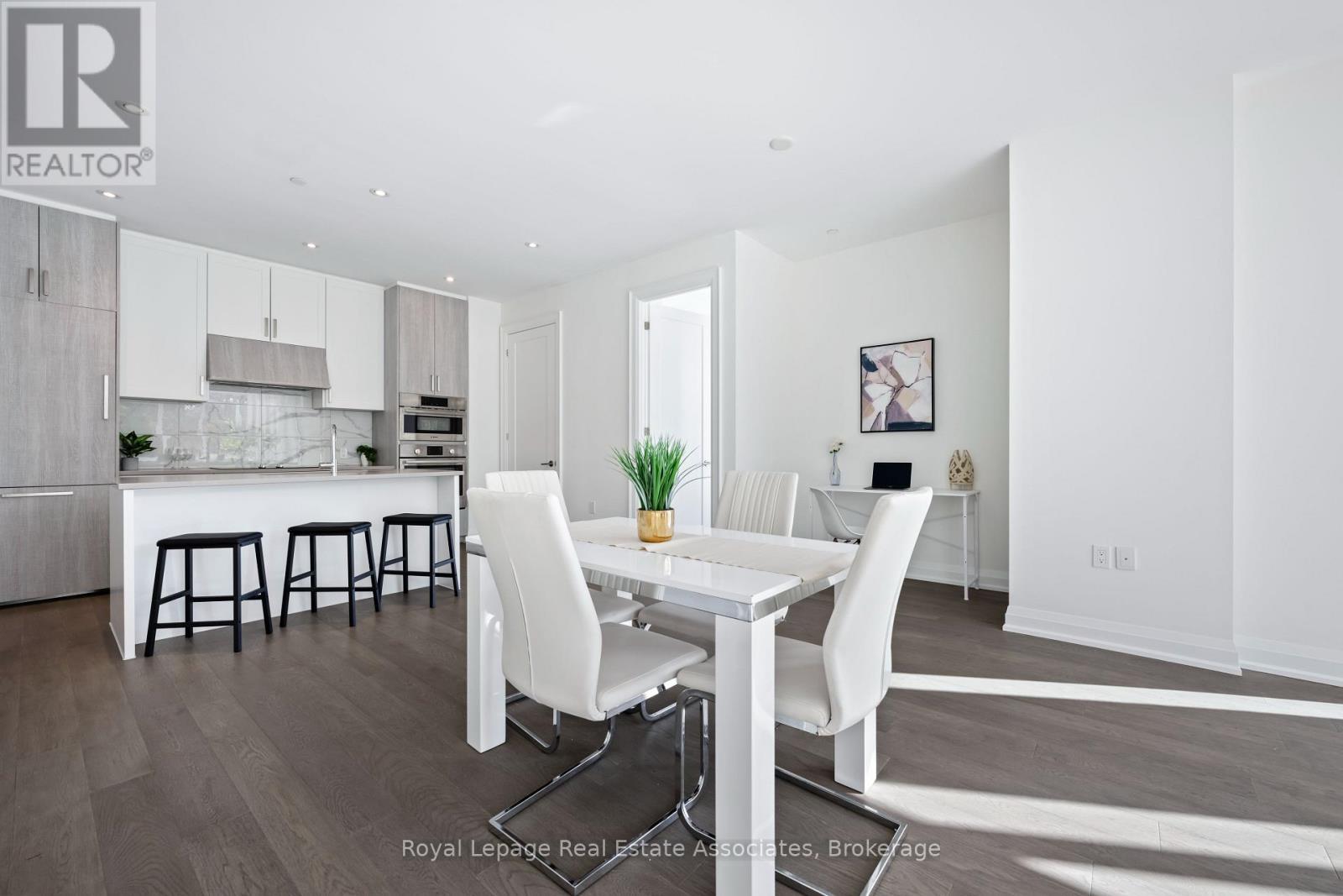 












209 - 42 MILL STREET

,
Halton Hills,




Ontario
L7G0P9


