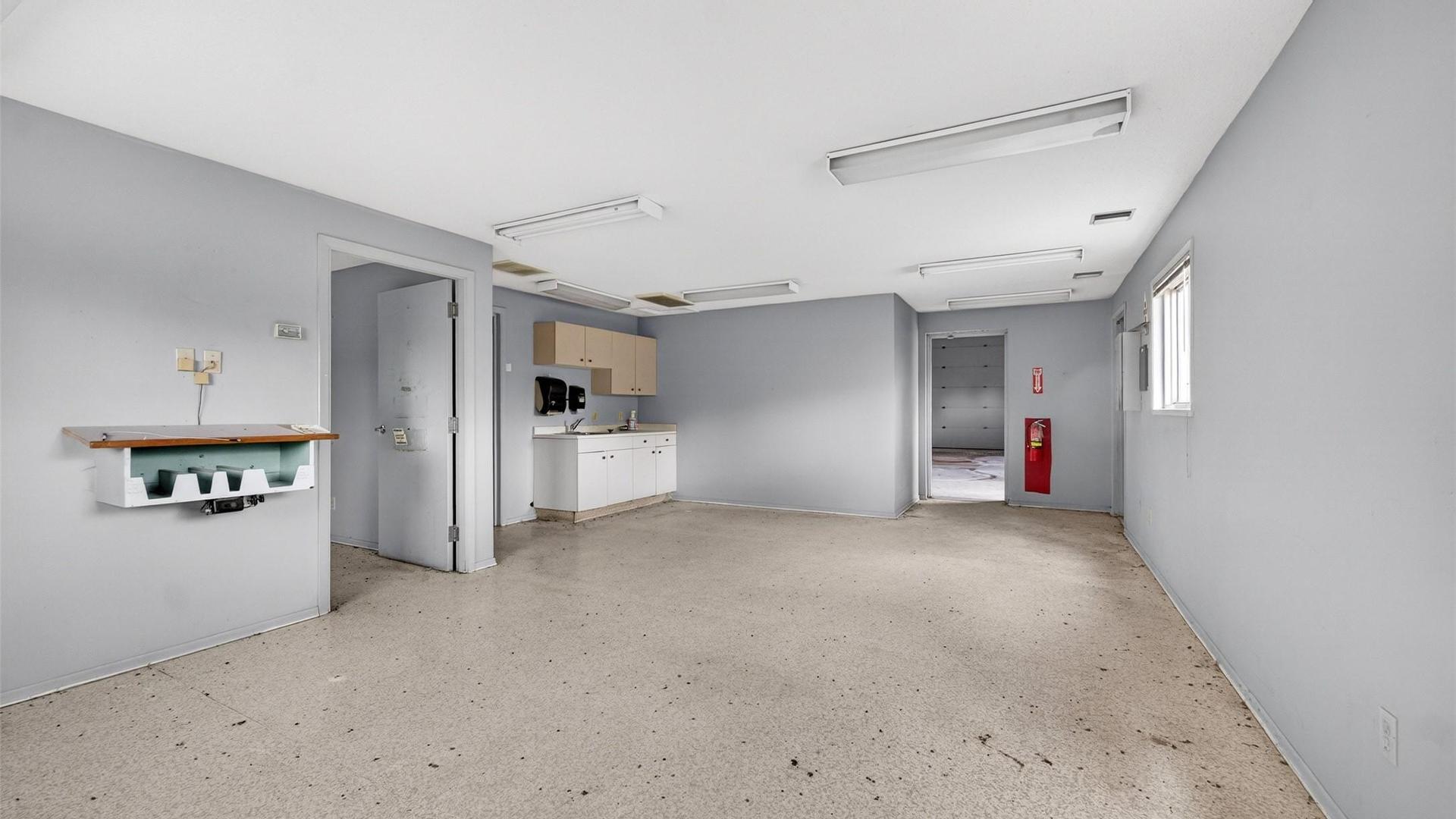 









4063


Express Point

Crescent,
Scotch Creek,




BC
V0E 1M5

