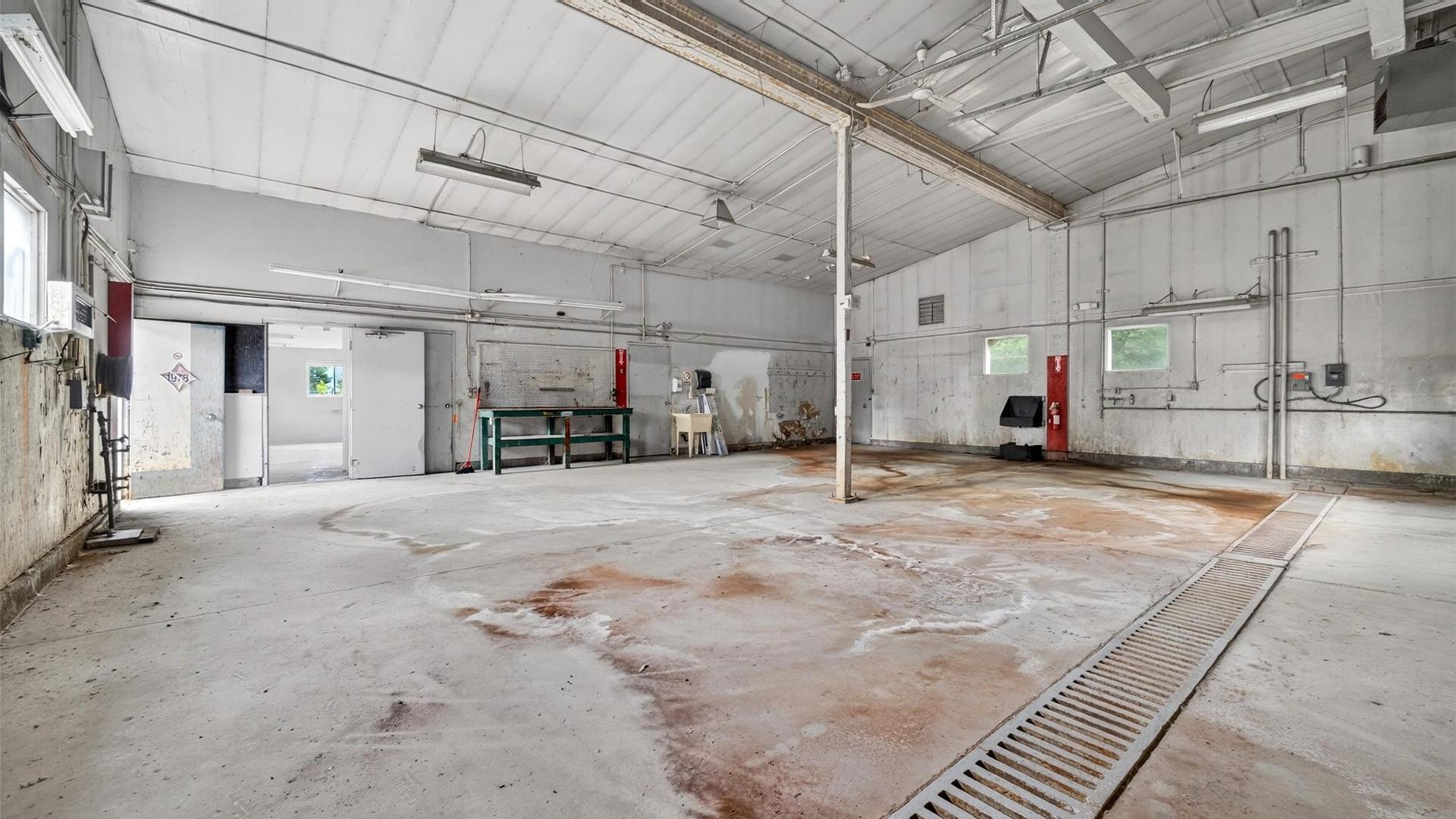 









4063


Express Point

Crescent,
Scotch Creek,




BC
V0E 1M5


