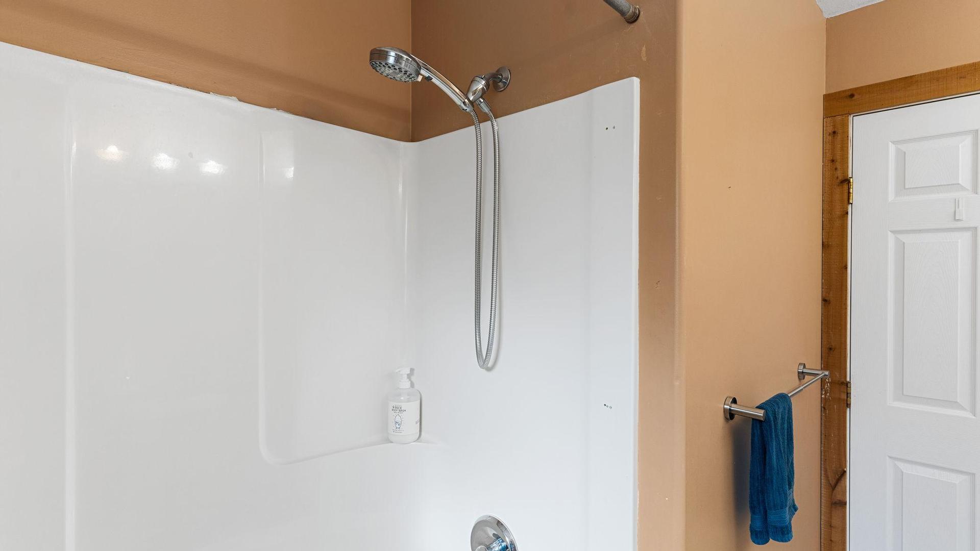 









3052


Ensign

Way,
West Kelowna,




BC
V4T 1V1

