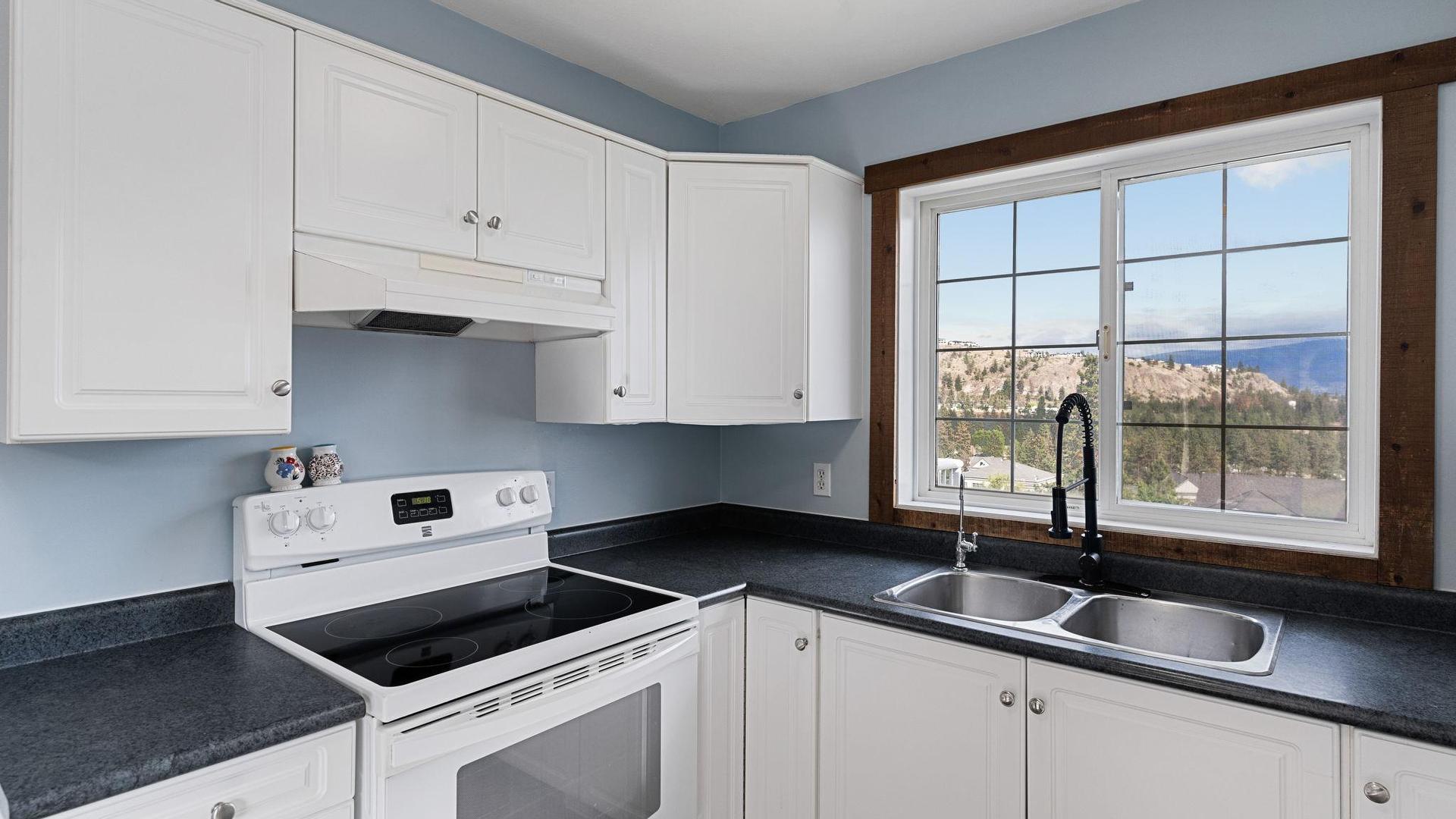 









3052


Ensign

Way,
West Kelowna,




BC
V4T 1V1


