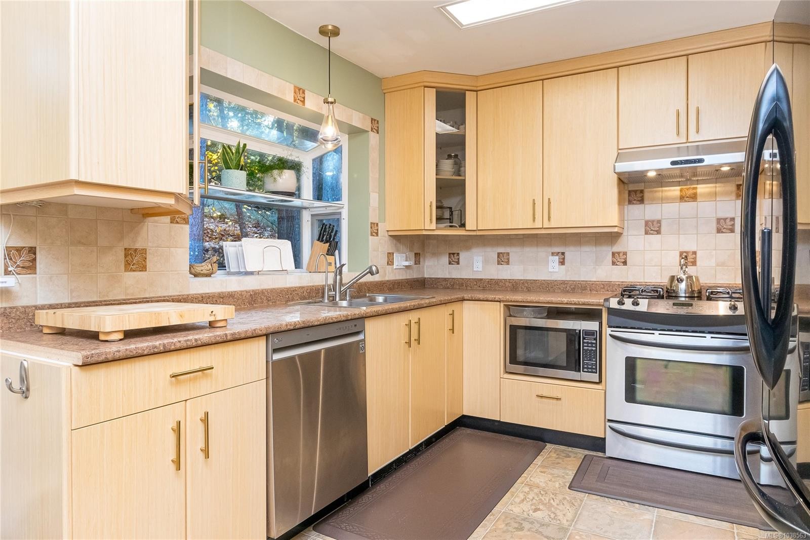 









1364


Kingsview

Rd,
Duncan,




BC
V9L 5P1


