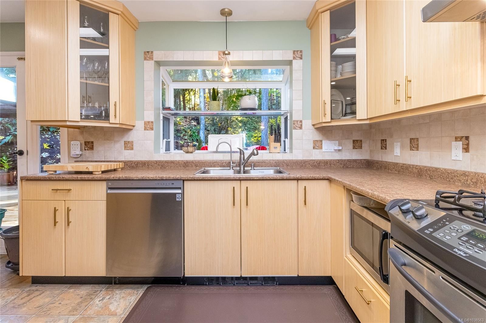 









1364


Kingsview

Rd,
Duncan,




BC
V9L 5P1

