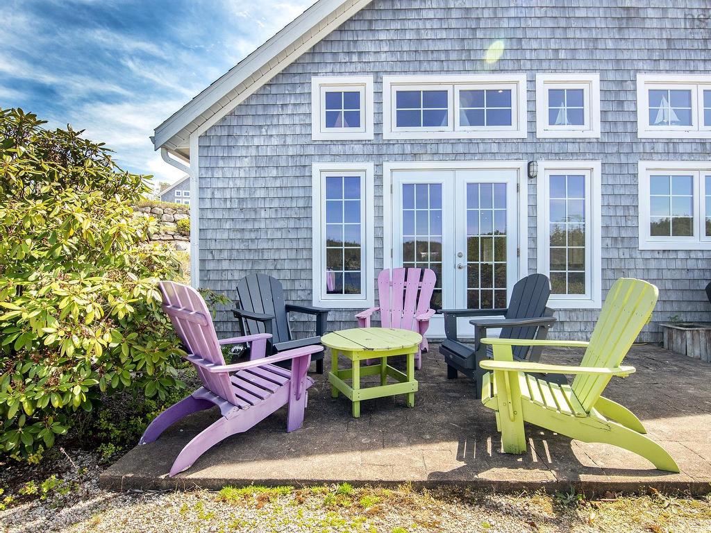 












5 6 Safe Harbour Close

,
Deep Cove,




NS
B0J 1T0

