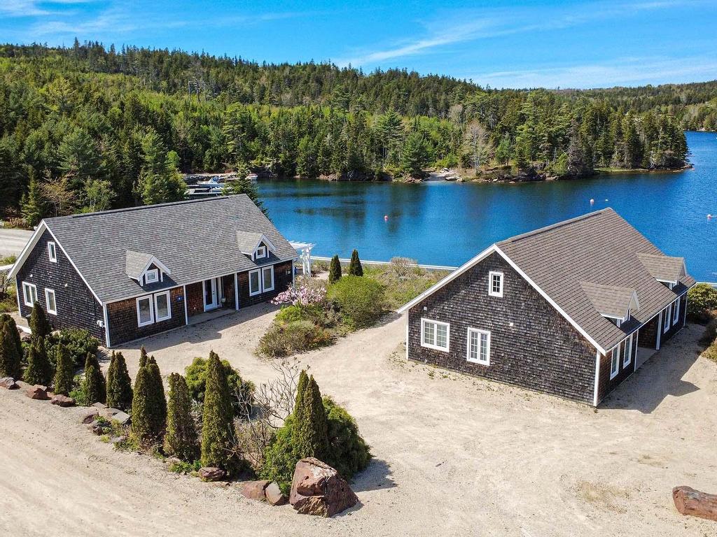 












5 6 Safe Harbour Close

,
Deep Cove,




NS
B0J 1T0

