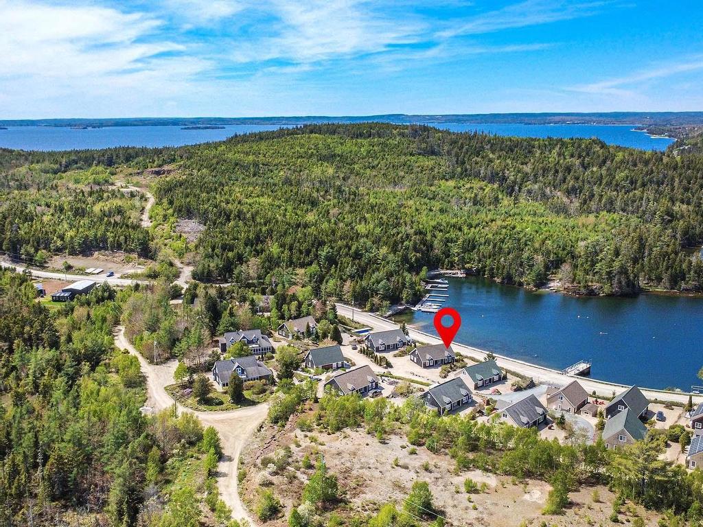 












5 6 Safe Harbour Close

,
Deep Cove,




NS
B0J 1T0

