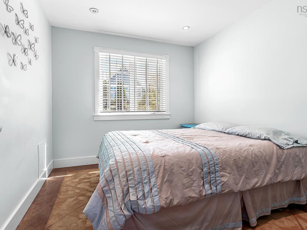 












5 6 Safe Harbour Close

,
Deep Cove,







NS
B0J 1T0


