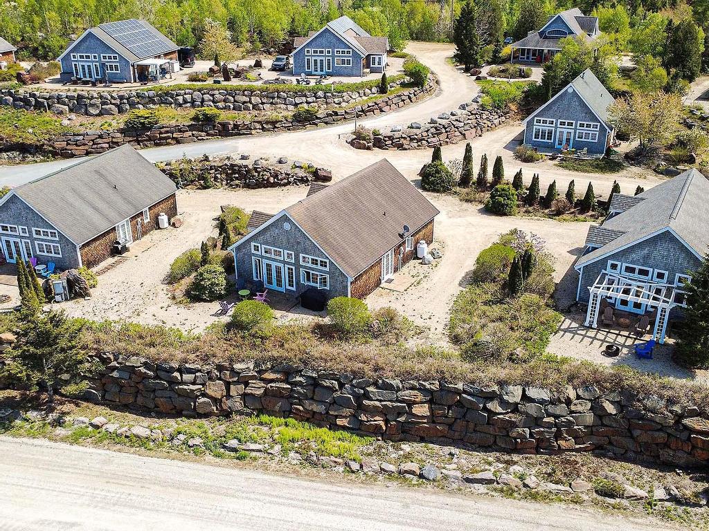 












5 6 Safe Harbour Close

,
Deep Cove,







NS
B0J 1T0

