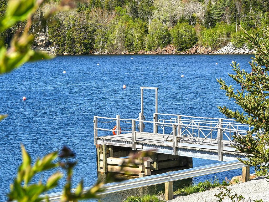 












5 6 Safe Harbour Close

,
Deep Cove,







NS
B0J 1T0

