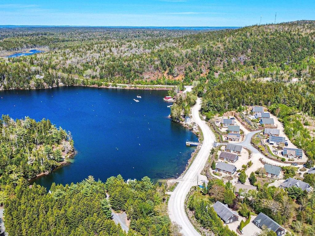 












5 6 Safe Harbour Close

,
Deep Cove,







NS
B0J 1T0

