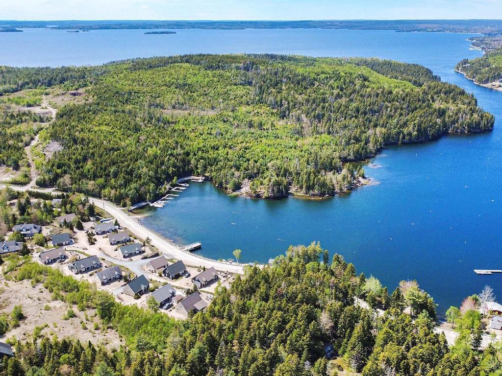 












5 6 Safe Harbour Close

,
Deep Cove,







NS
B0J 1T0

